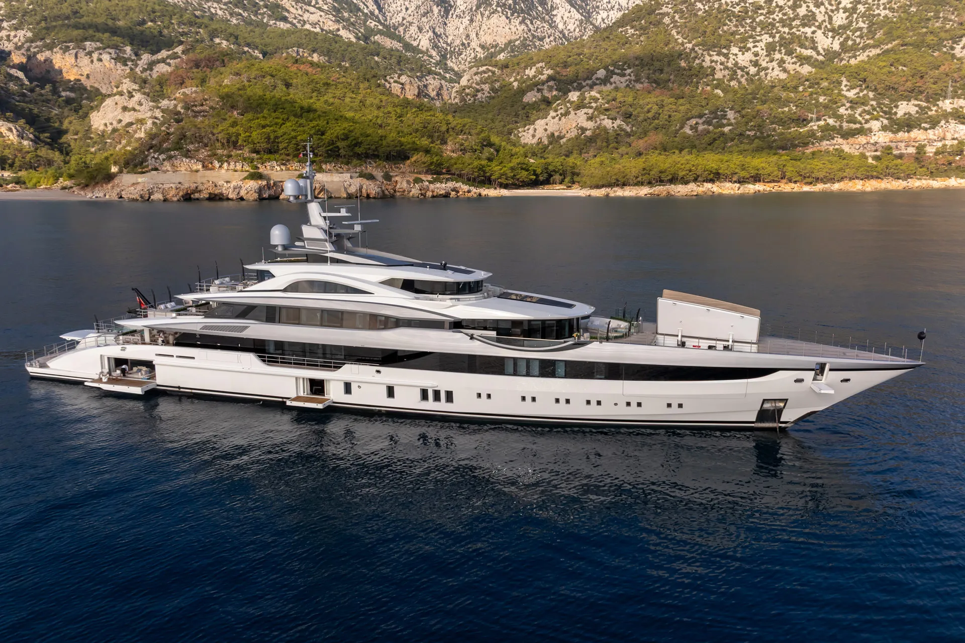 Al Reem on the water